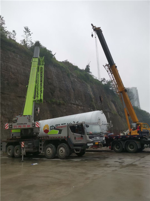 庆云县“不怕风雨冻”—— 吊车的 “恶劣环境适应” 技术